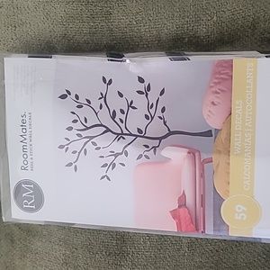 NEW RoomMates Peel & Stick Tree Wall Decals Removable Reusable No Residue
